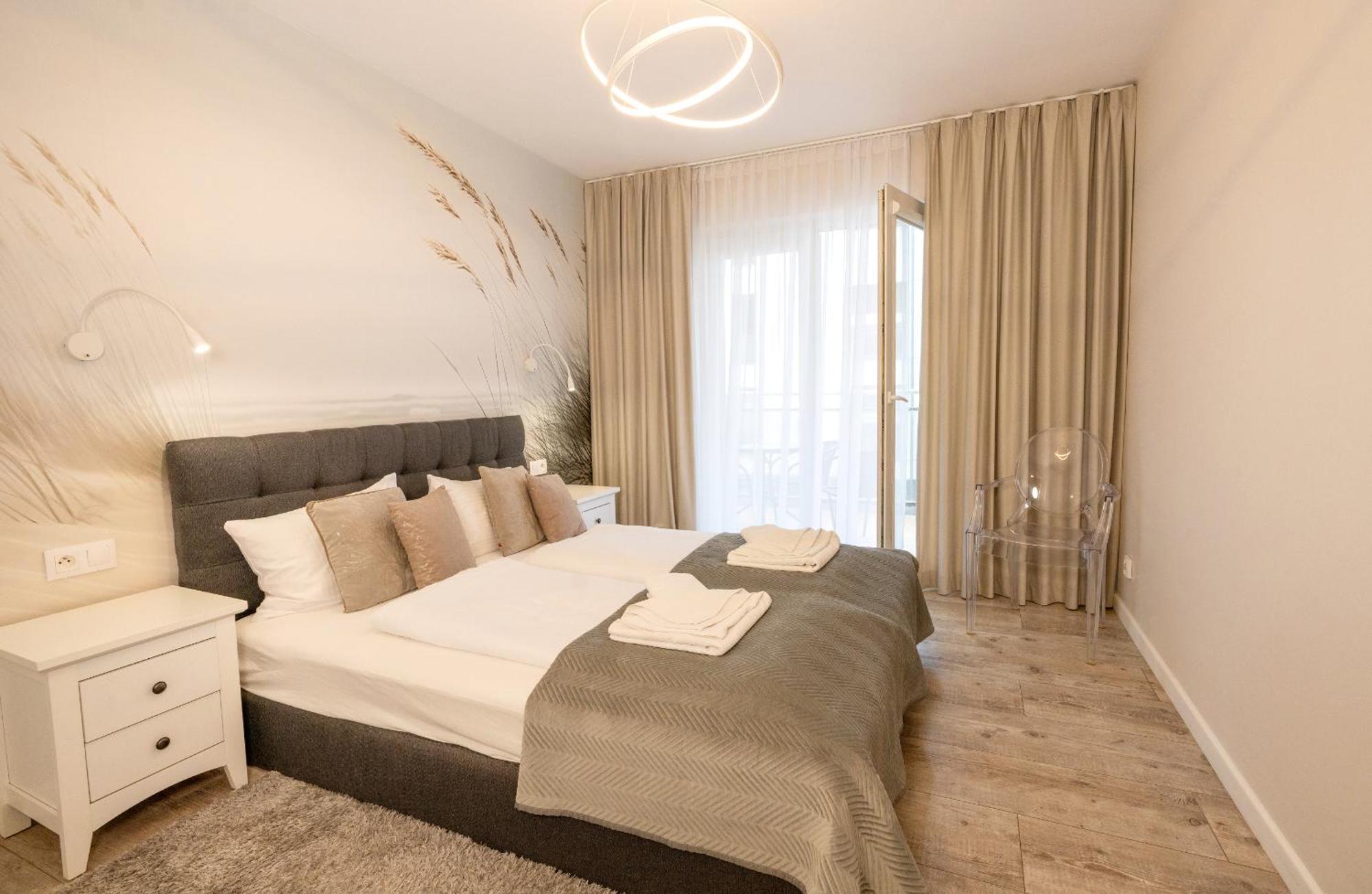 Przy Latarni Morskiej Z Garazem Apartment